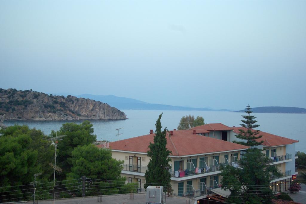 Hotel Ammos Tolón Esterno foto